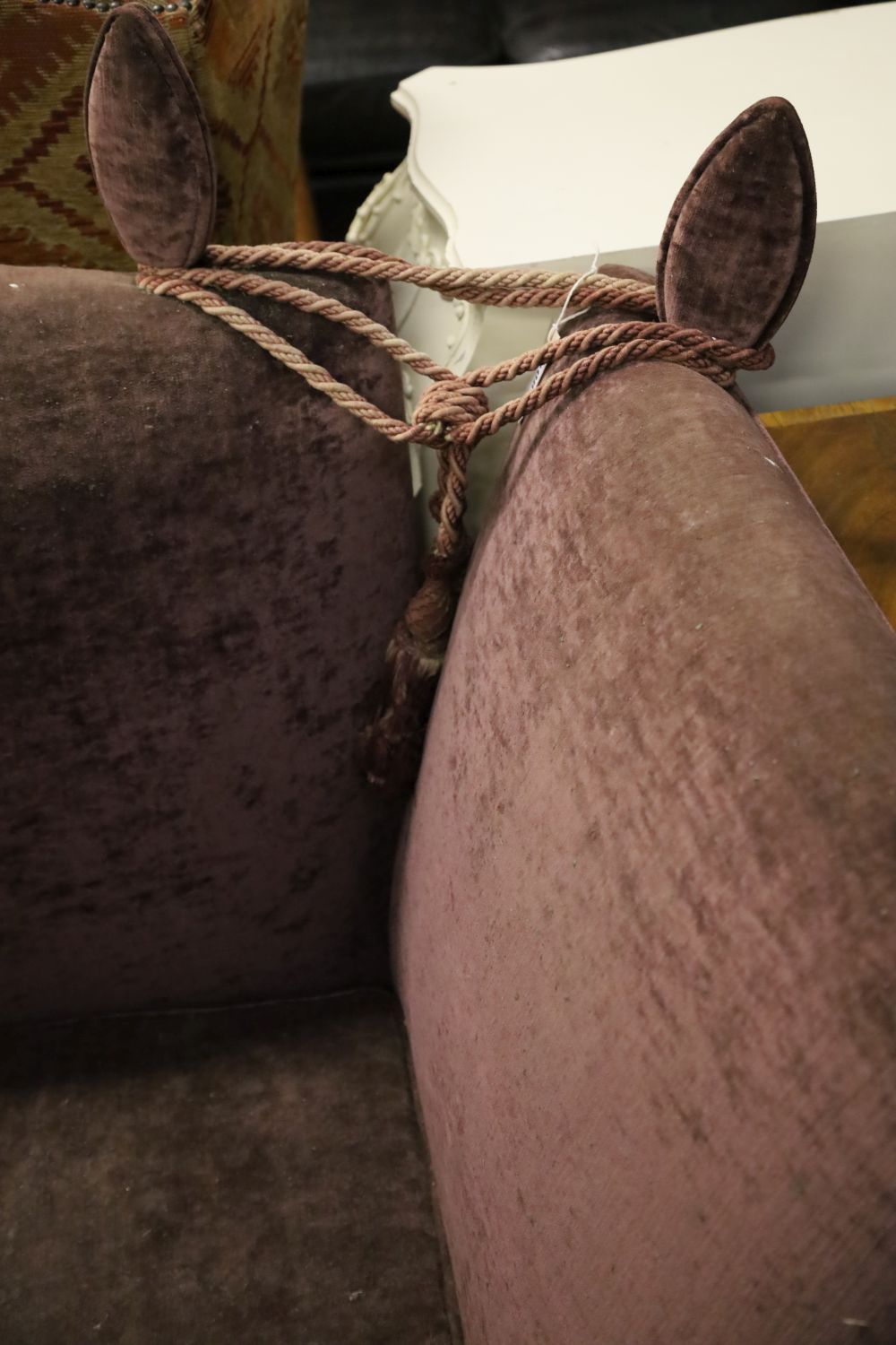 A Knole settee upholstered in mauve fabric, 170 x 80cm, height 92cm